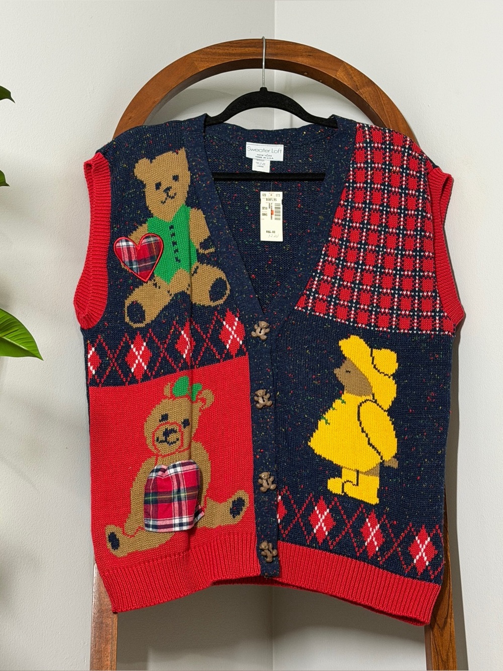 Vintage Sweater Loft LARGE Blue Red Bear Knit Sweater Vest USA Made NEW